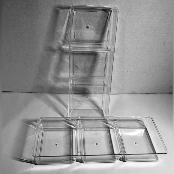 SET OF 3 SQUARE CUBE HEAVY PLASTIC TRAYS (MINT CONDITION) - Picture 3 of 4